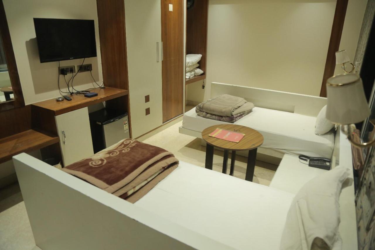 Leeway Hotel New Delhi Extérieur photo
