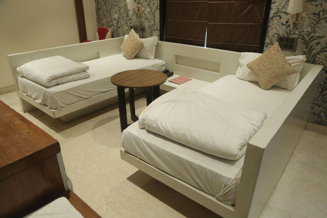 Leeway Hotel New Delhi Extérieur photo